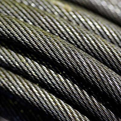 Fune metallica resistente alla rotazione della gru